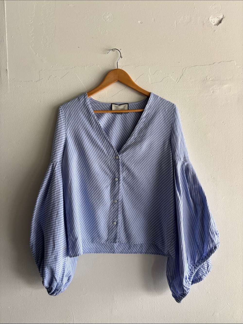 Alexis - Kaia Stripe Ballon Sleeve V-neck Top Light Blue S